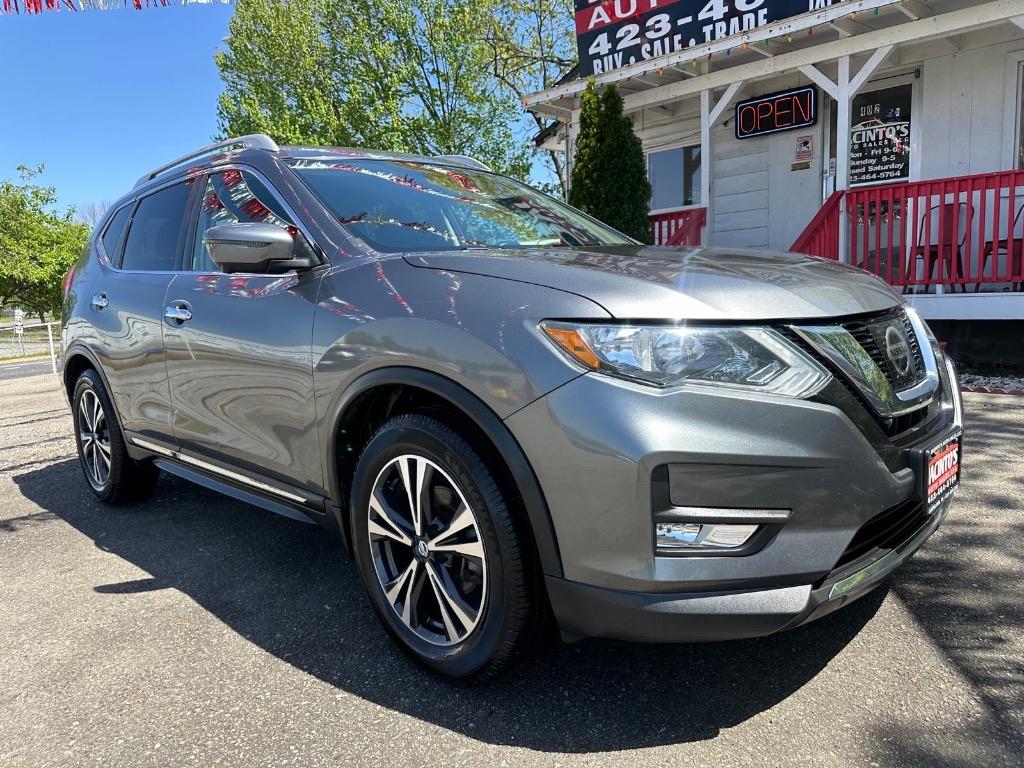 2017 Nissan Rogue SL photo