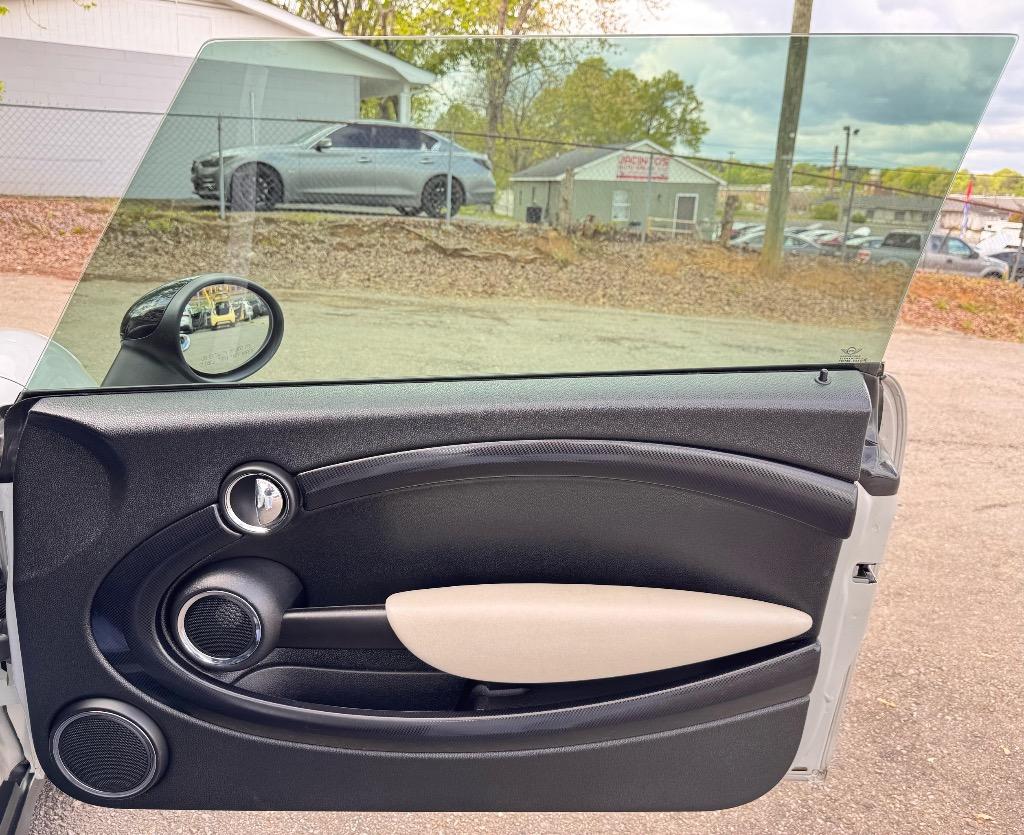 2013 MINI Cooper S photo