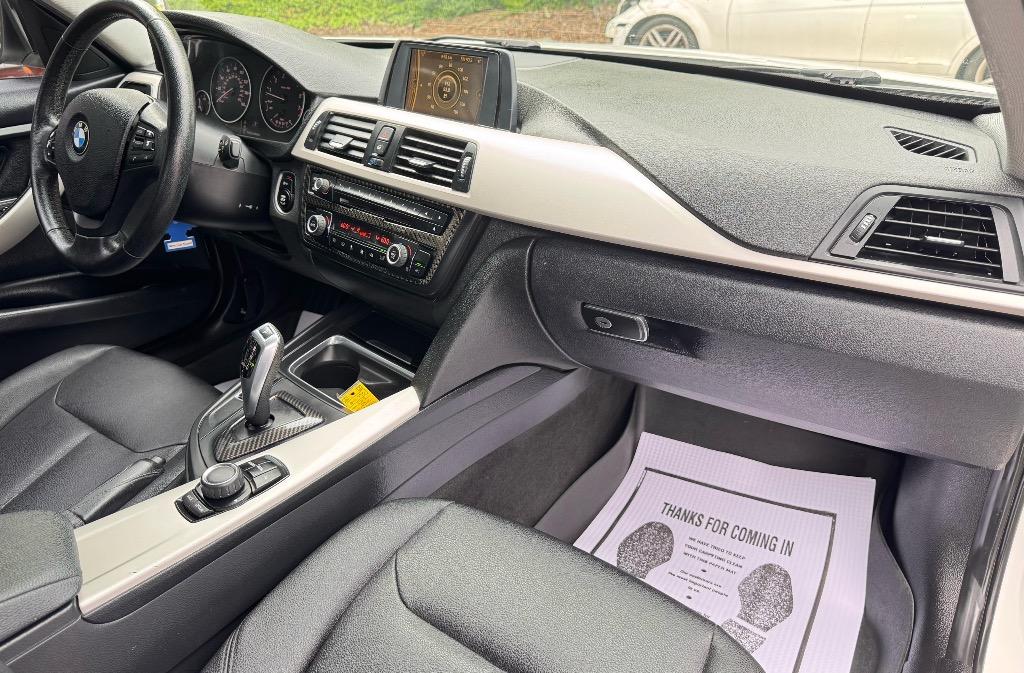 2014 BMW MDX 320i photo