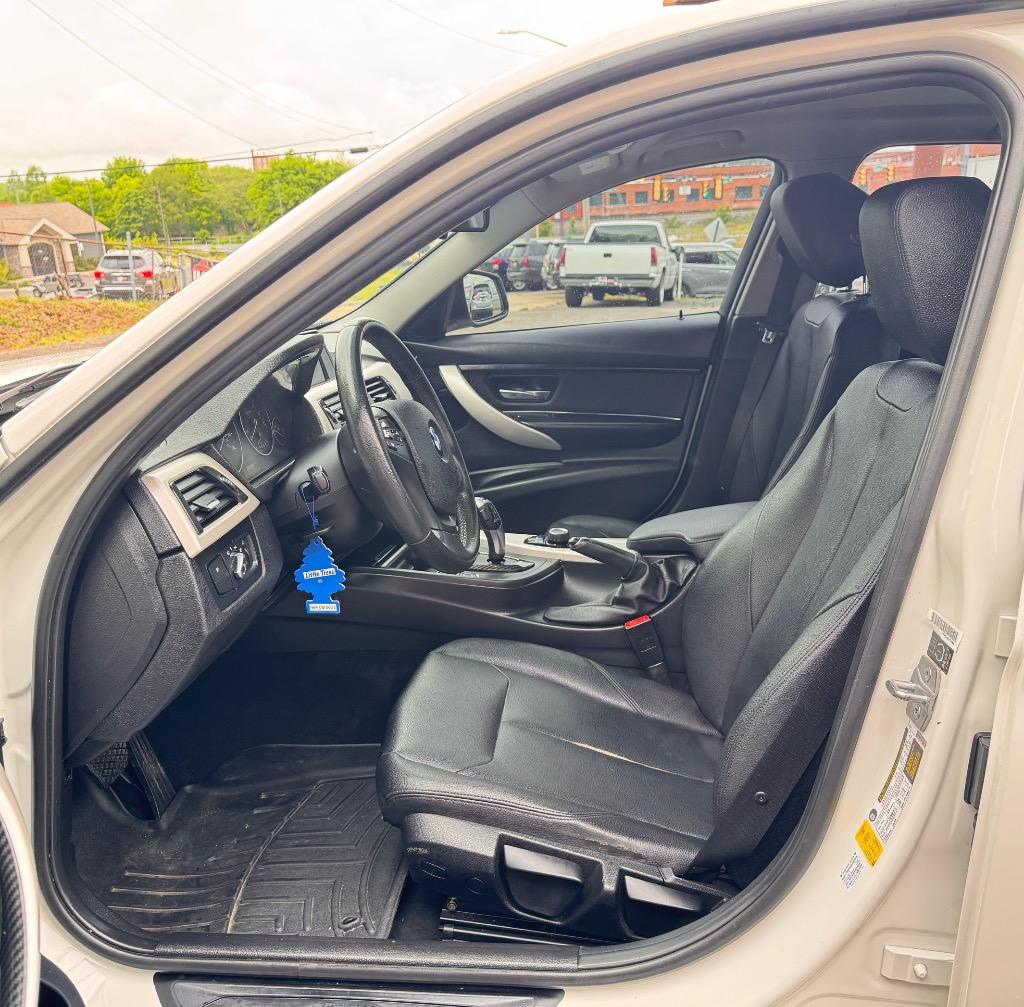 2014 BMW MDX 320i photo