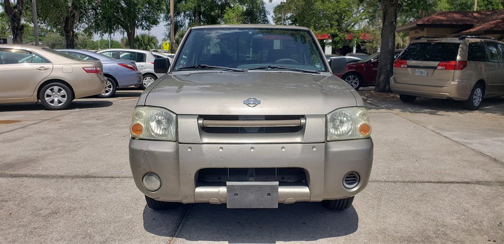 2001 Nissan Frontier XE photo