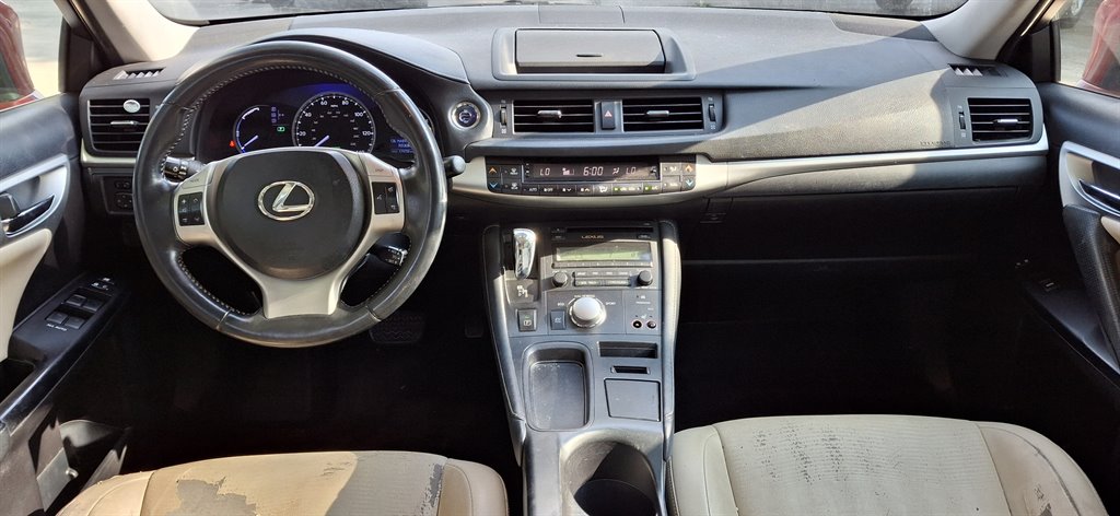 2012 Lexus CT 200h photo