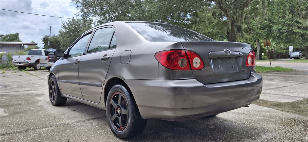 2006 Toyota Corolla CE photo