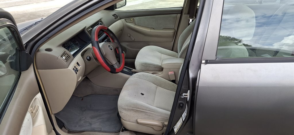 2006 Toyota Corolla CE photo