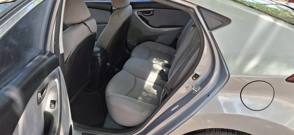 2013 Hyundai Elantra GLS photo