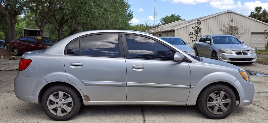 2010 Kia Rio photo