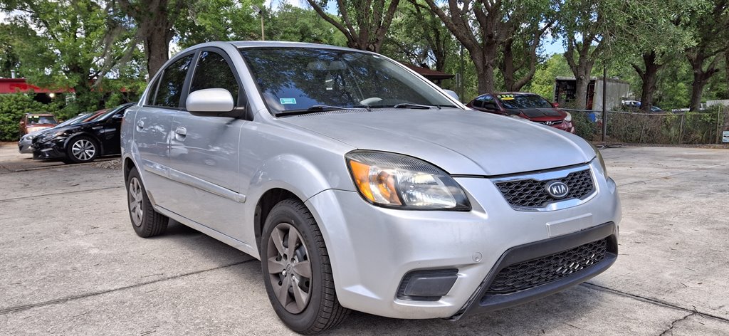 2010 Kia Rio photo