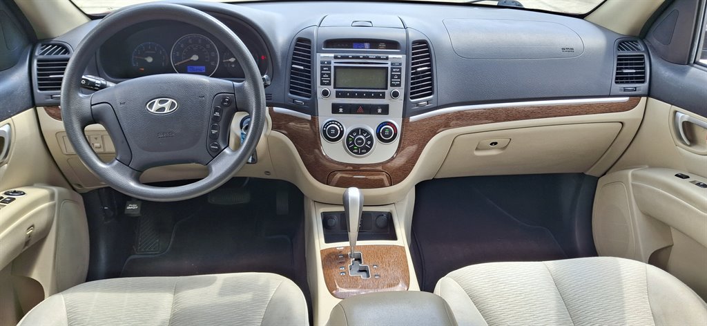 2009 Hyundai Santa Fe - $6,495