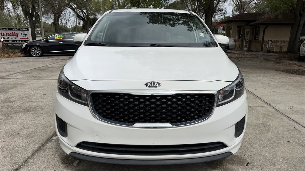 2016 Kia Sedona - $7,995
