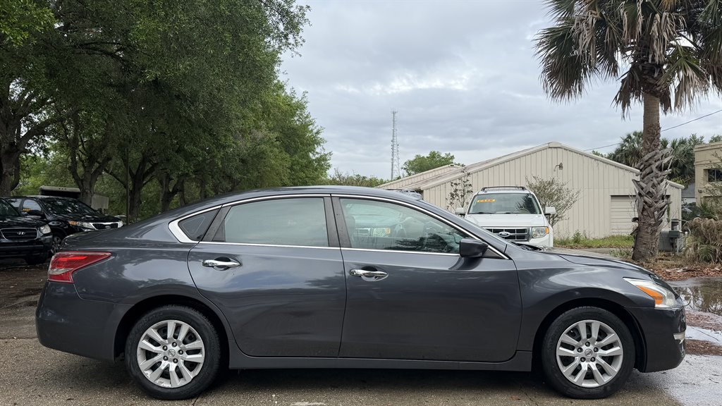 2013 Nissan Altima - $6,495