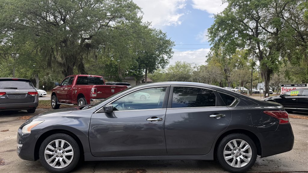 2013 Nissan Altima - $6,495