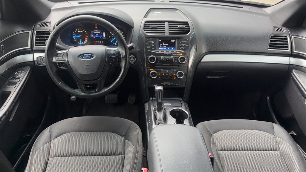 2017 Ford Explorer - $8,995