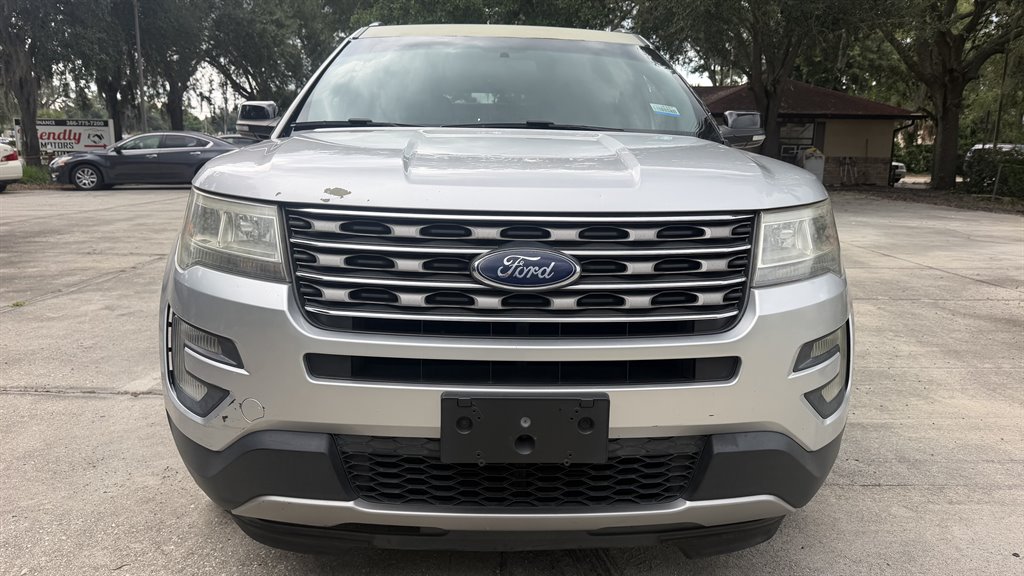 2017 Ford Explorer - $8,995