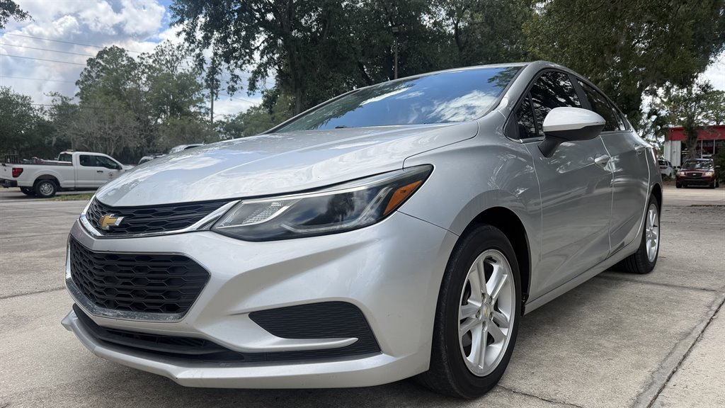 2018 Chevrolet Cruze - $8,500