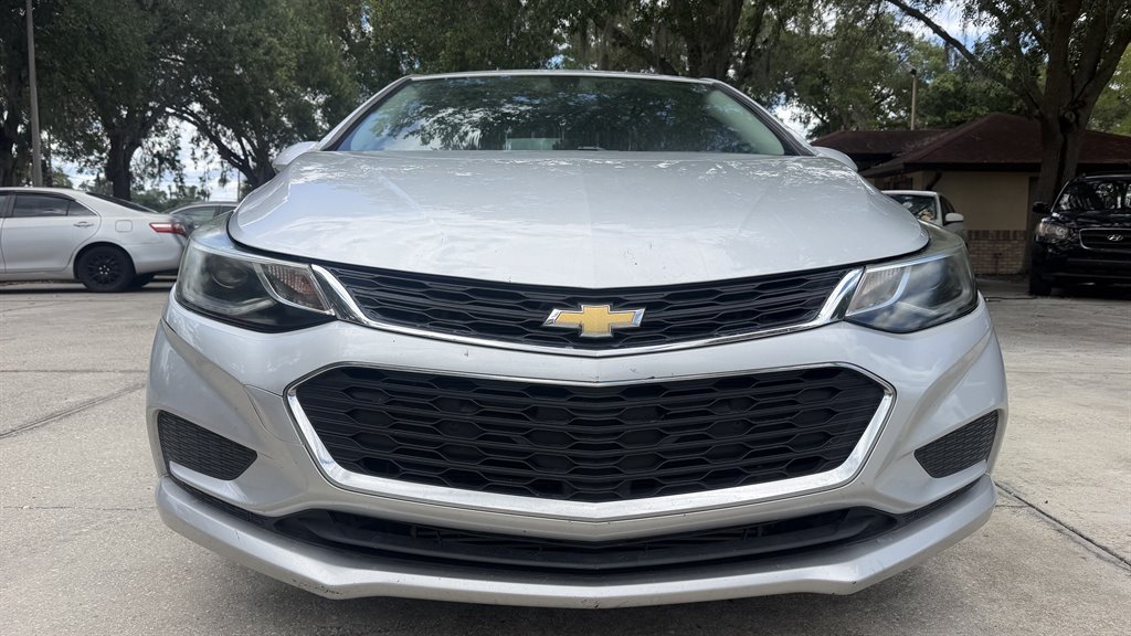 2018 Chevrolet Cruze - $8,500