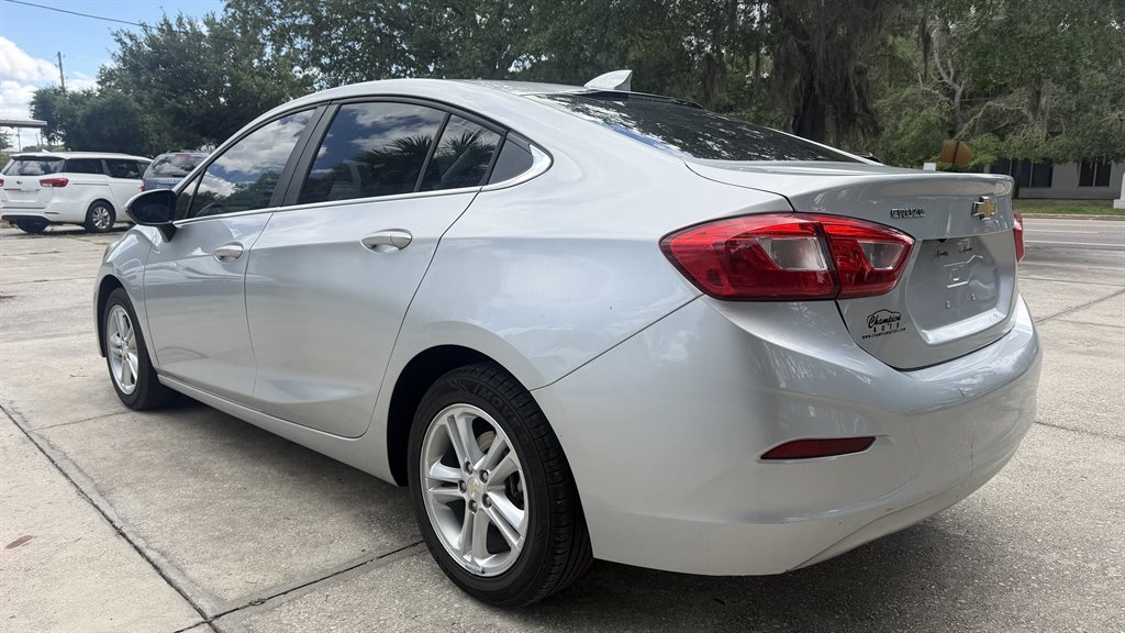 2018 Chevrolet Cruze - $8,500