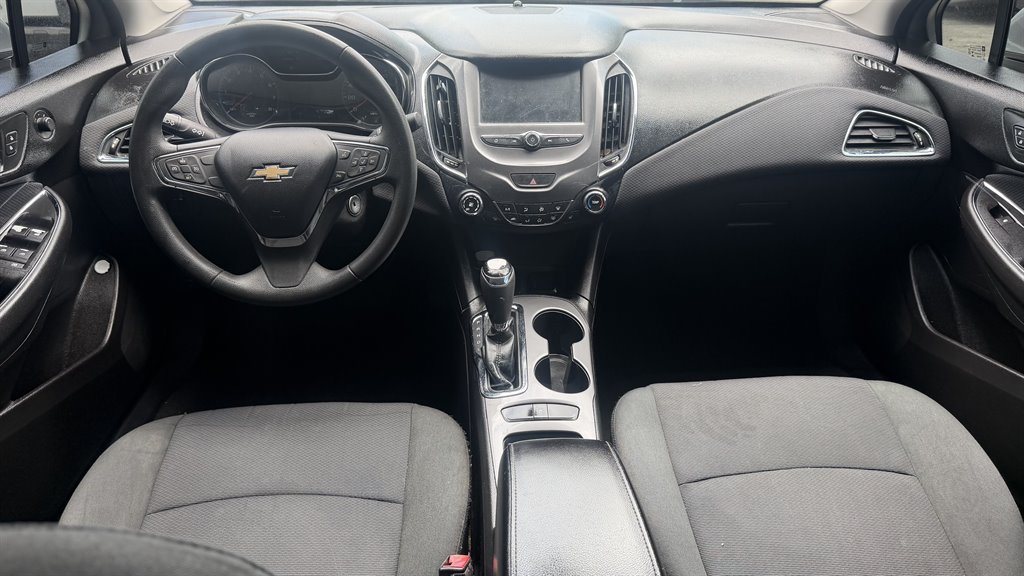 2018 Chevrolet Cruze - $8,500