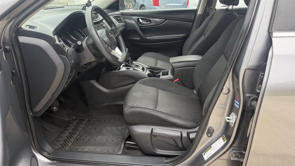 2018 Nissan Rogue - $9,995