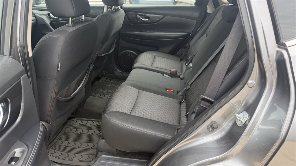2018 Nissan Rogue - $9,995