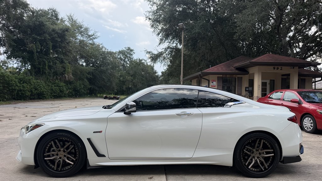 2017 INFINITI Q60 - $13,995