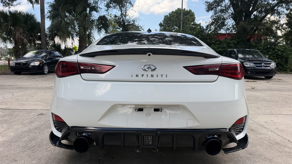 2017 INFINITI Q60 - $13,995