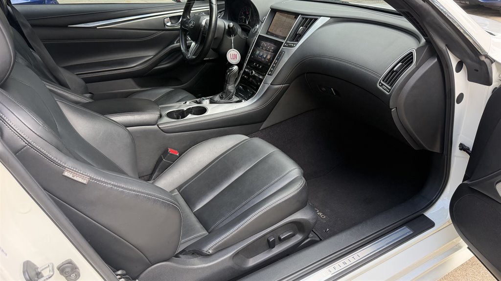 2017 INFINITI Q60 - $13,995