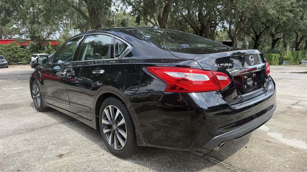 2017 Nissan Altima - $10,250