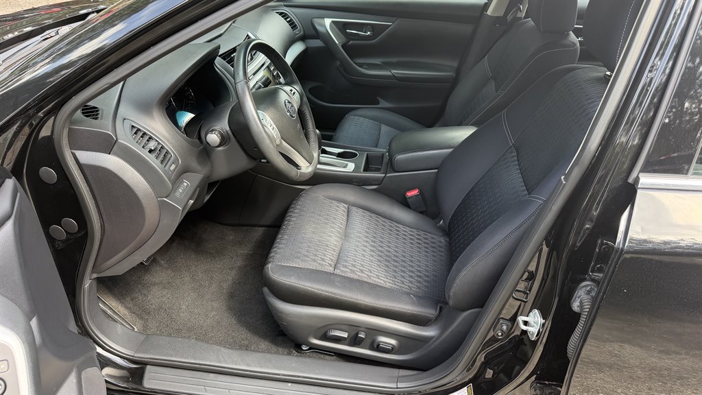2017 Nissan Altima - $10,250