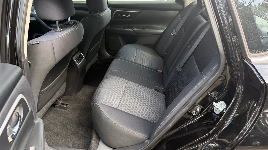2017 Nissan Altima - $10,250