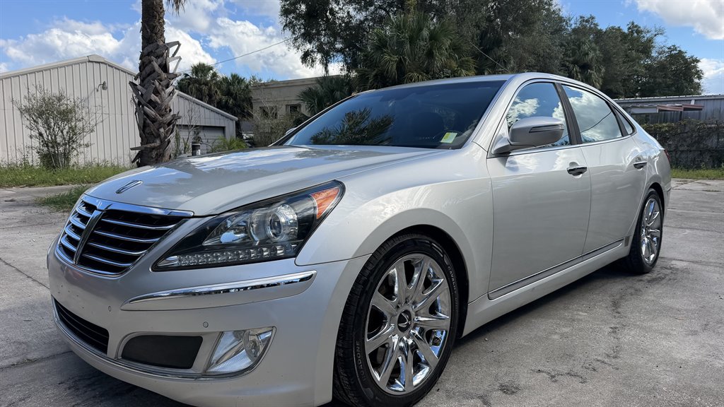 2012 Hyundai Equus - $9,995