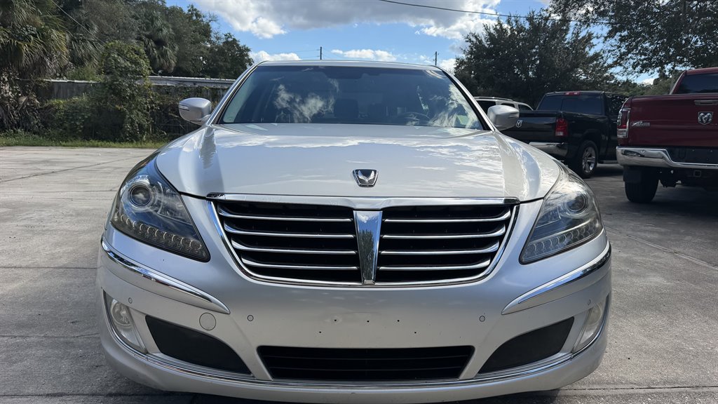 2012 Hyundai Equus - $9,995