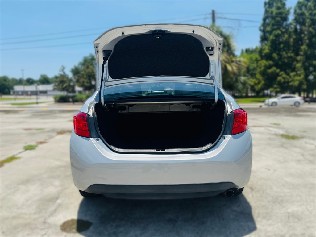 2018 Toyota Corolla - $15,995