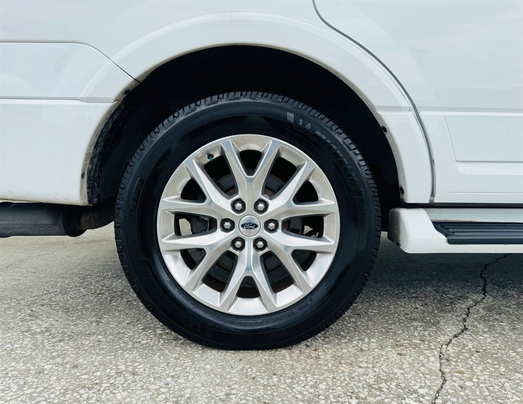 2017 Ford Expedition - $16,995