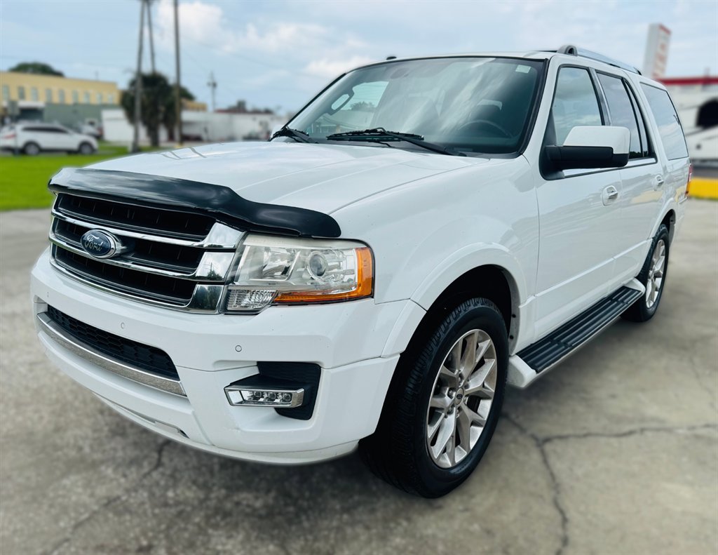 2017 Ford Expedition - $16,995