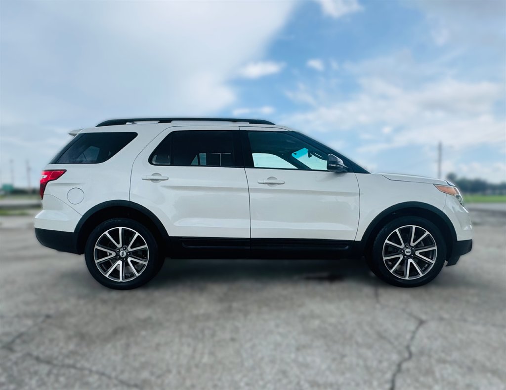 2015 Ford Explorer