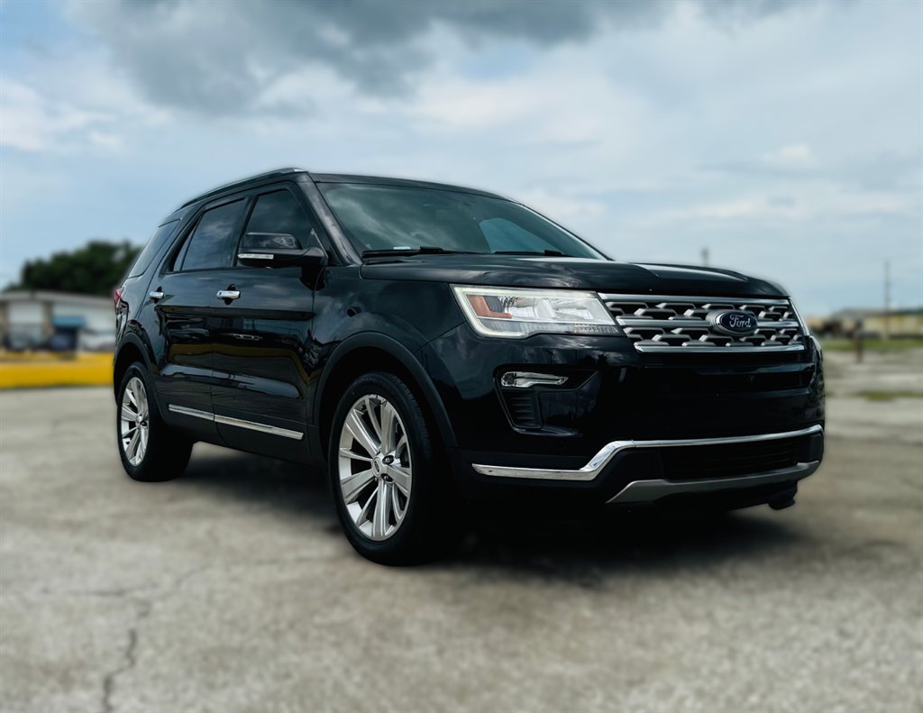 2019 Ford Explorer - $19,995