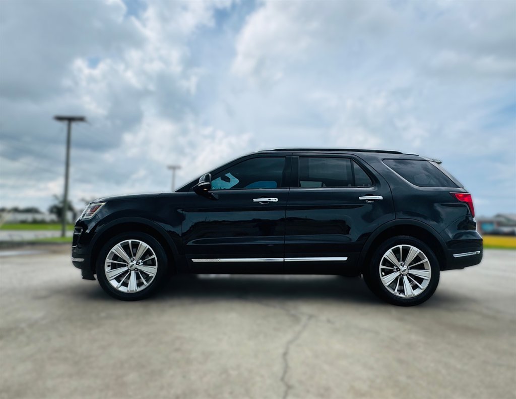 2019 Ford Explorer - $19,995