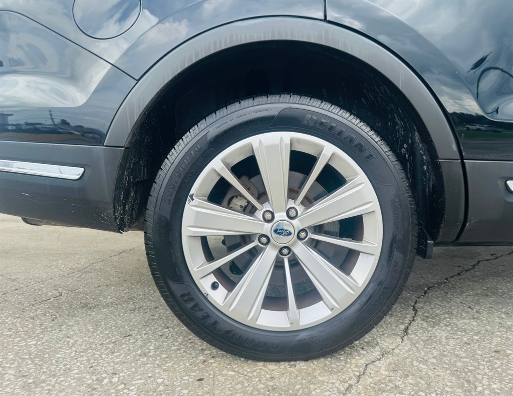 2019 Ford Explorer - $19,995
