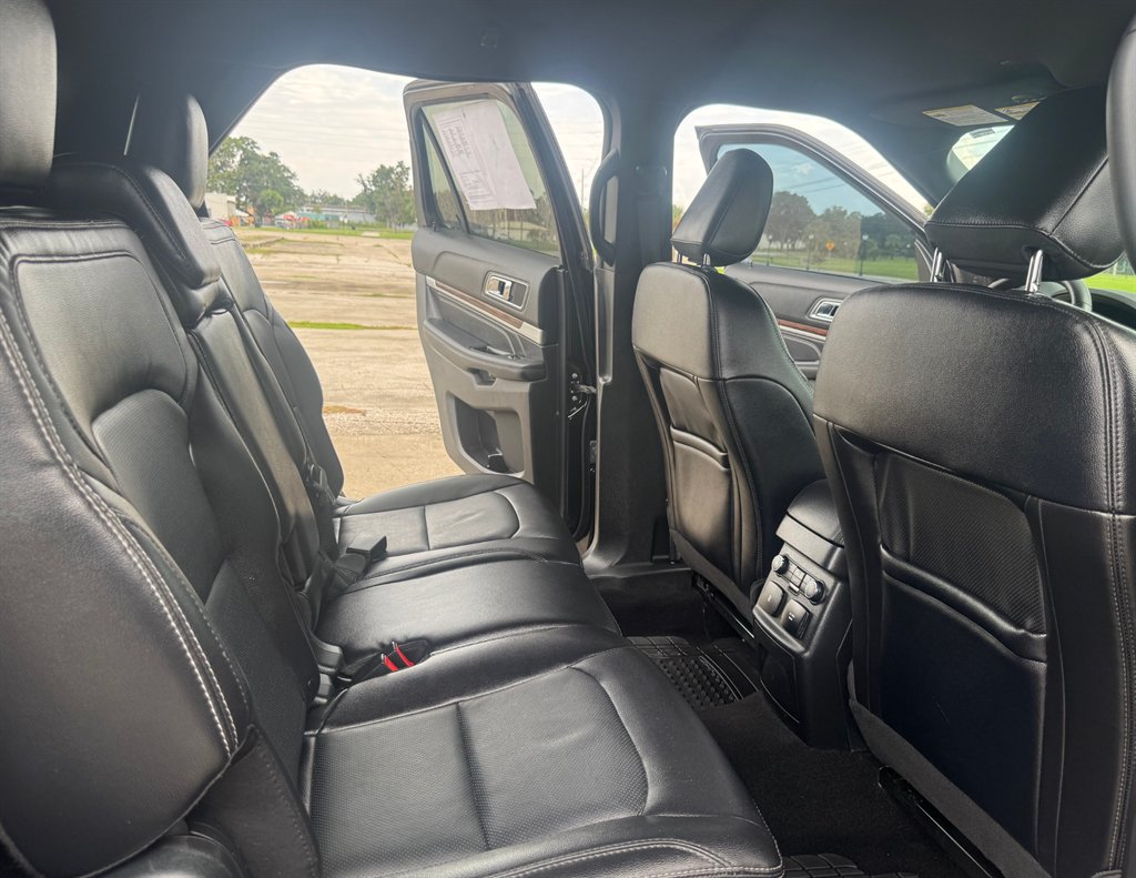 2019 Ford Explorer - $19,995