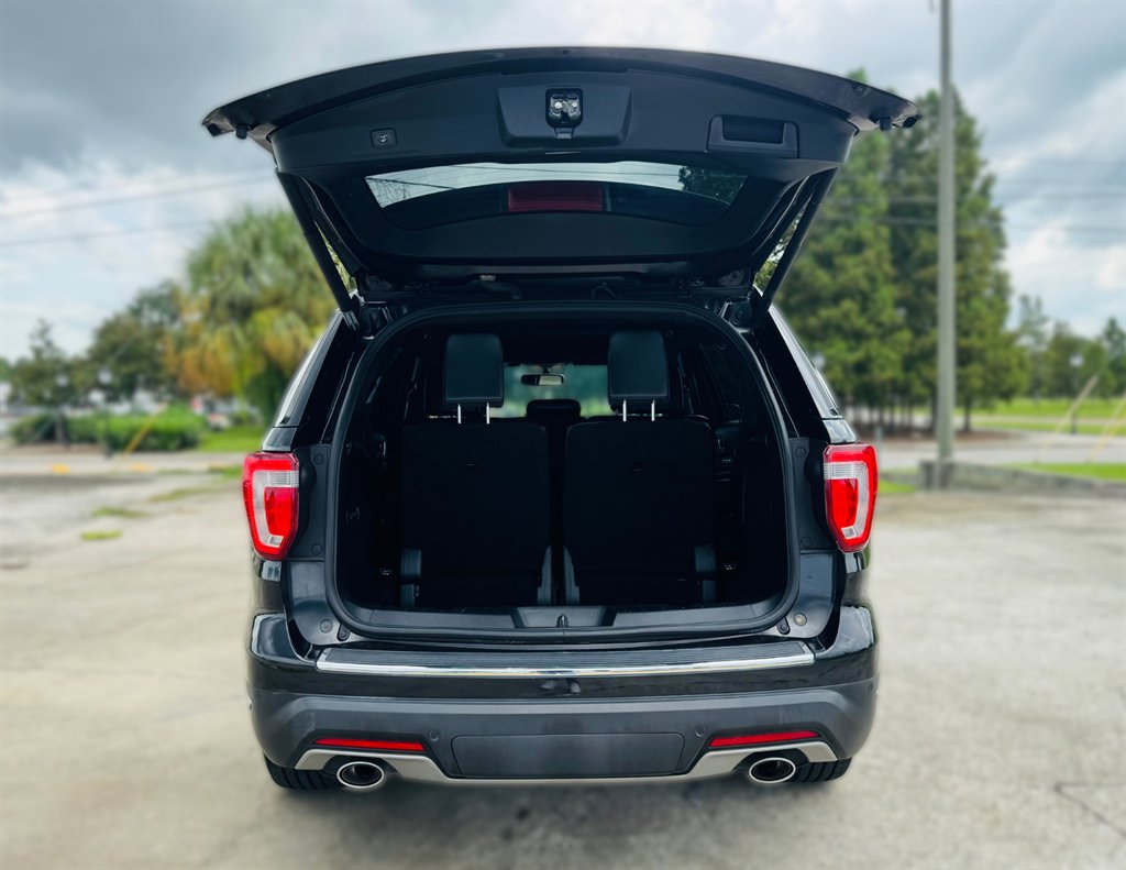 2019 Ford Explorer - $19,995