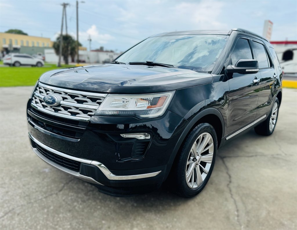 2019 Ford Explorer - $19,995