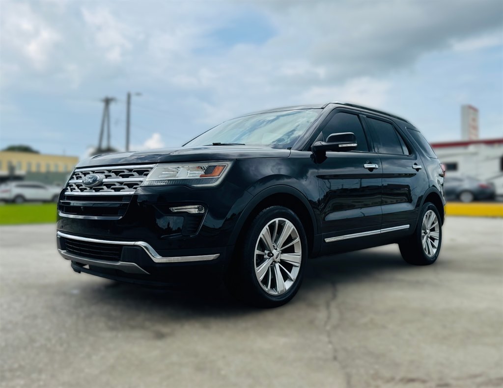 2019 Ford Explorer - $19,995
