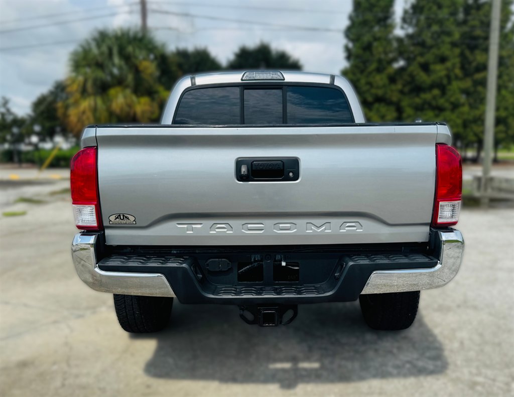 2017 Toyota Tacoma - $21,500