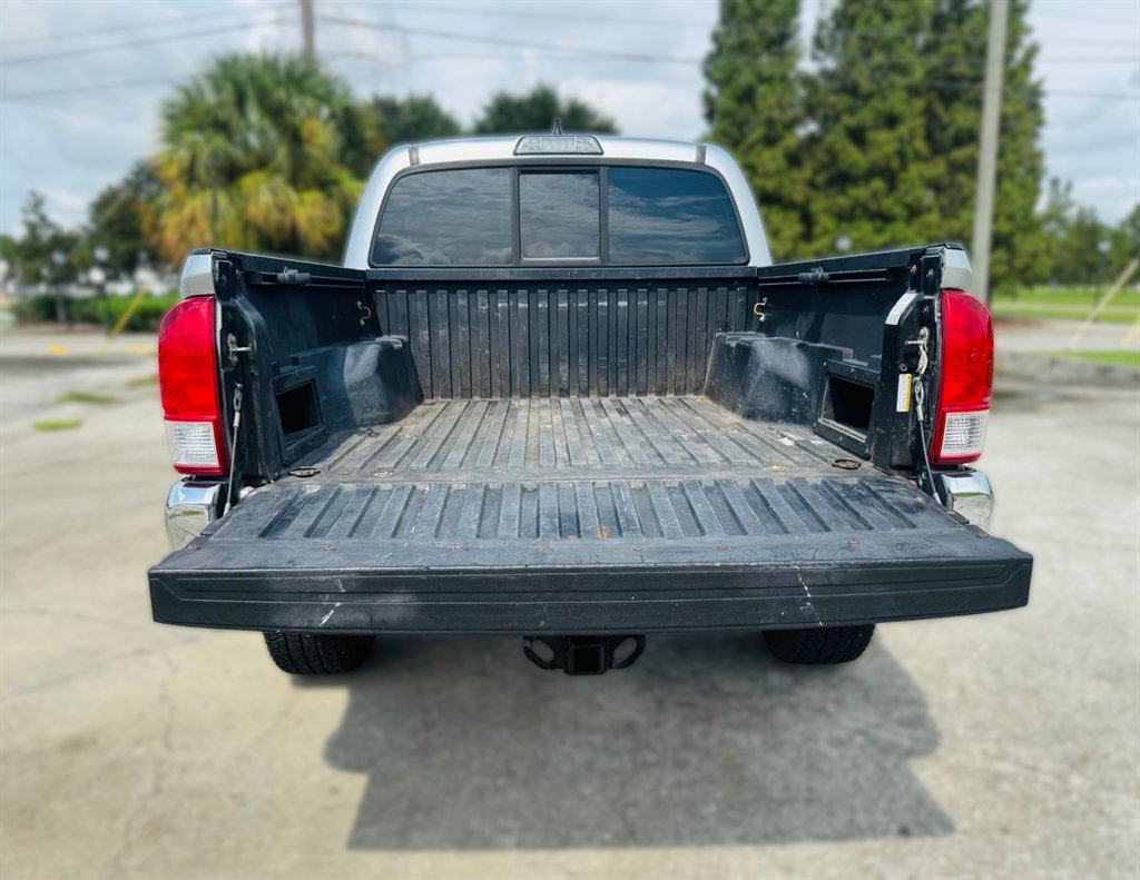 2017 Toyota Tacoma - $21,500