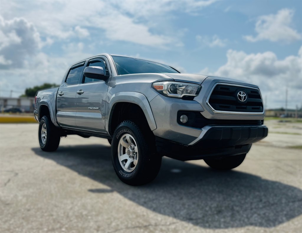 2017 Toyota Tacoma - $21,500