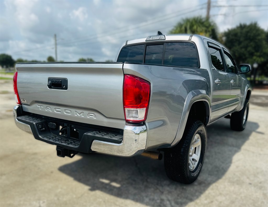2017 Toyota Tacoma - $21,500