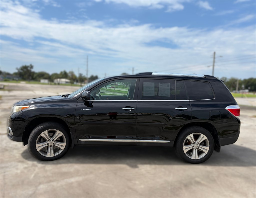2012 Toyota Highlander - $16,995