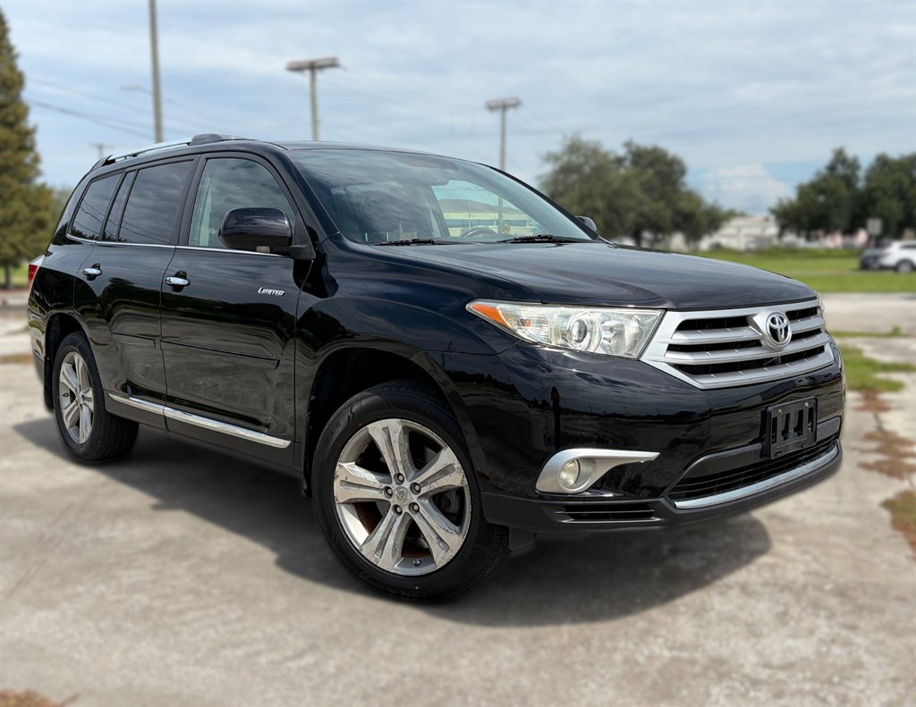2012 Toyota Highlander - $16,995
