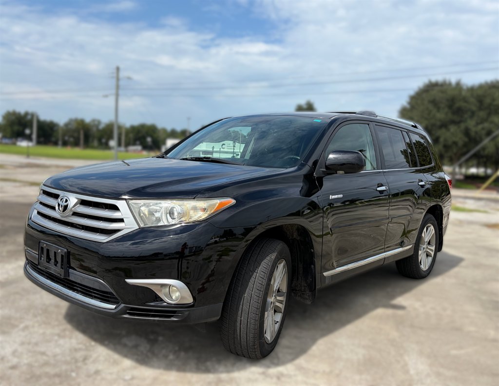 2012 Toyota Highlander - $16,995