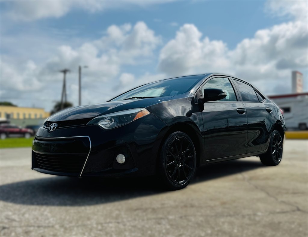 2016 Toyota Corolla - $15,995